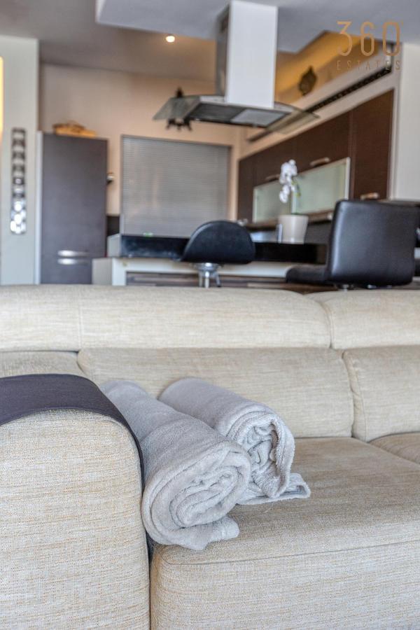 Stunning 3br Marina View In With Balcony By 360 Estates * Pieta